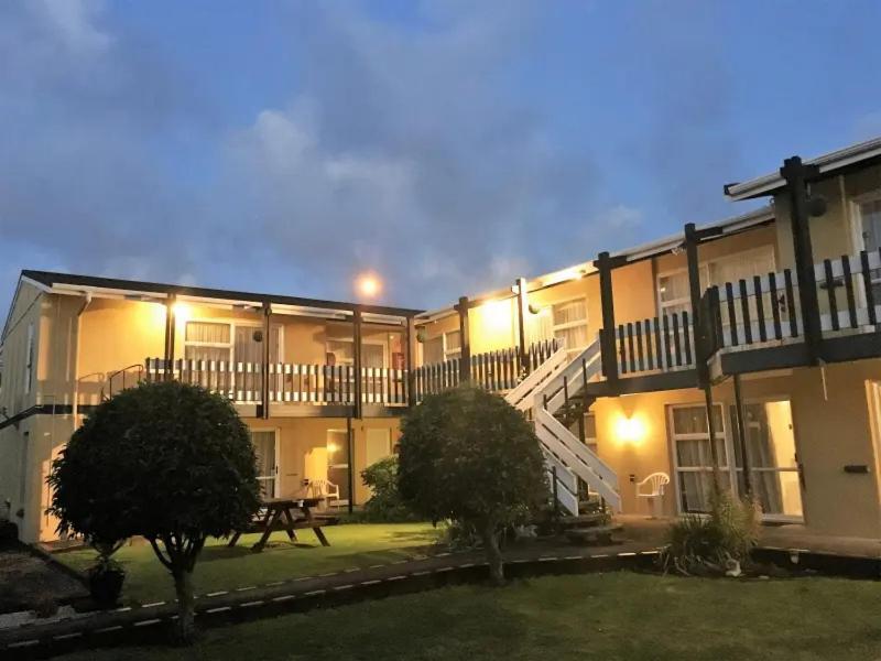Parkside Motel And Apartments New Plymouth Eksteriør bilde