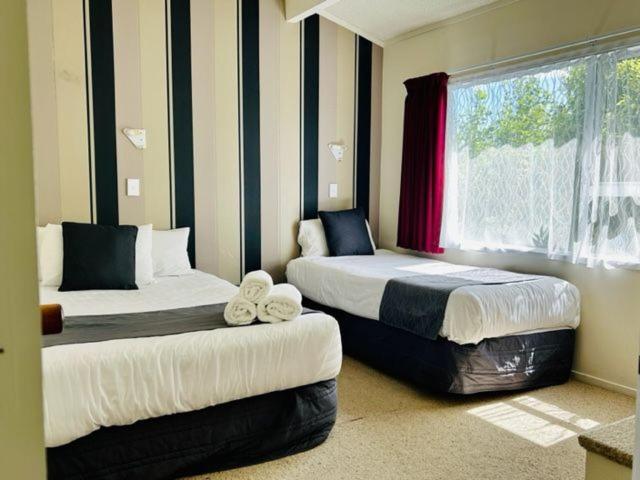 Parkside Motel And Apartments New Plymouth Eksteriør bilde